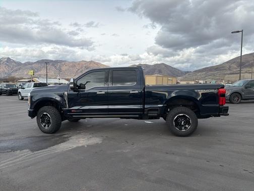 2025 Ford F-350 PLATINUM