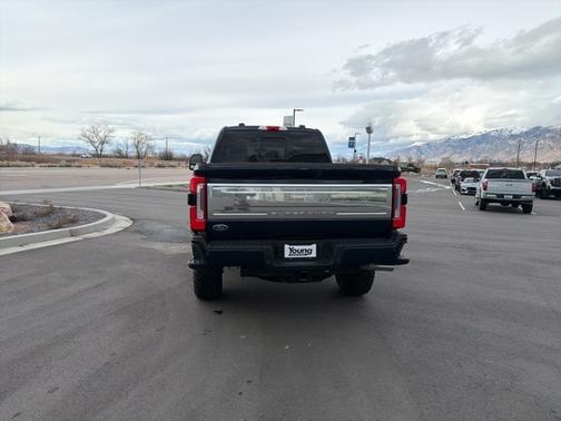 2025 Ford F-350 PLATINUM