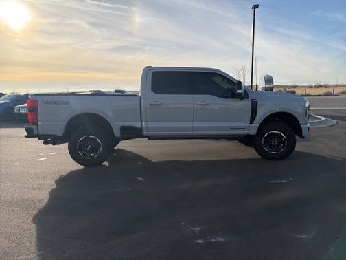 2025 Ford F-350 PLATINUM