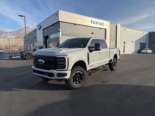 2025 Ford F-350 PLATINUM