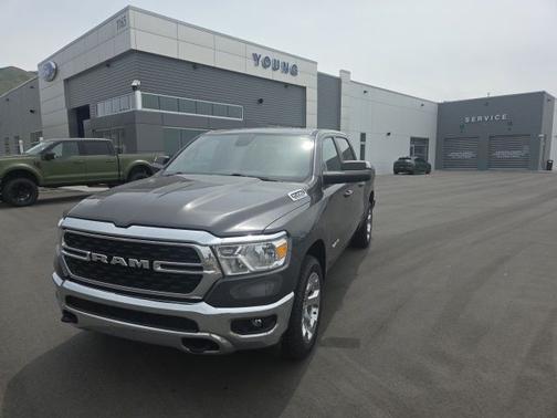 Granite Crystal Clearcoat Metallic 2022 RAM 1500 BIG HORN/LONE STAR