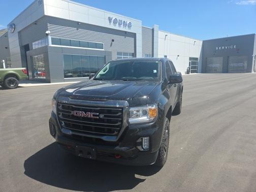 Onyx Black 2022 GMC Canyon AT4