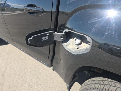 Onyx Black 2022 GMC Canyon AT4