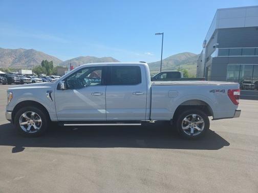 SPACE WHITE METALLIC 2022 Ford F-150 LARIAT