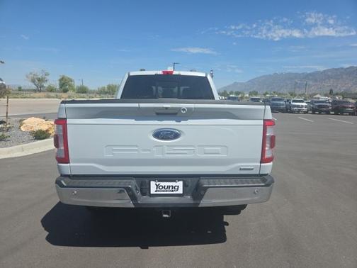SPACE WHITE METALLIC 2022 Ford F-150 LARIAT