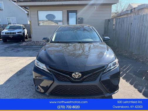 2019 Toyota Camry SE