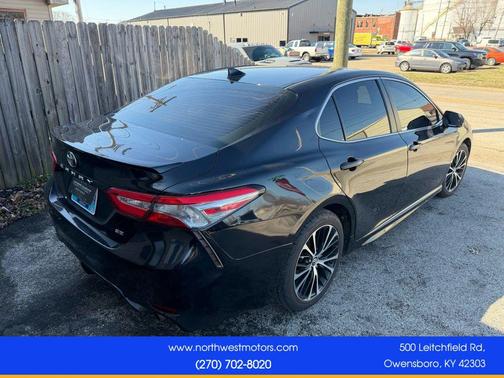 2019 Toyota Camry SE