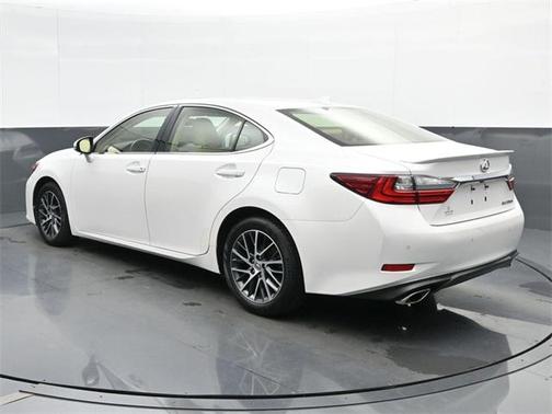2016 Lexus ES 350 Base