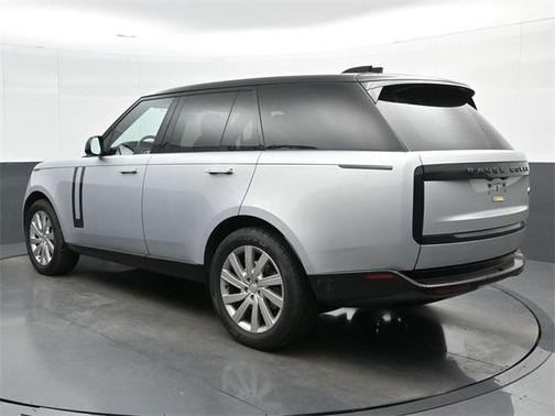 2023 Land Rover Range Rover P400 SE