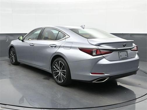2022 Lexus ES 350 Premium