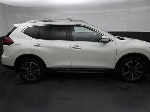 2020 Nissan Rogue SL