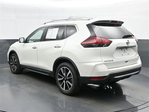 2020 Nissan Rogue SL