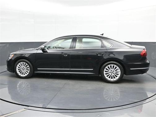 2017 Volkswagen Passat 1.8T SE