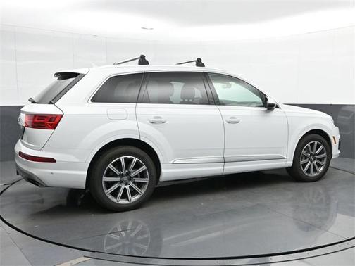 2019 Audi Q7 55 Premium Plus