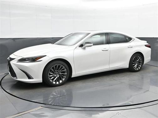 2024 Lexus ES 300h Ultra Luxury