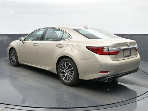 2016 Lexus ES 350 Base