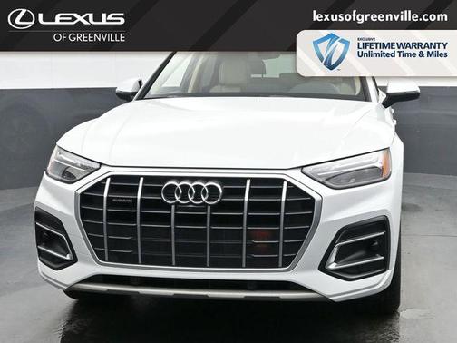 Glacier White Metallic 2025 Audi Q5 40 Premium Plus