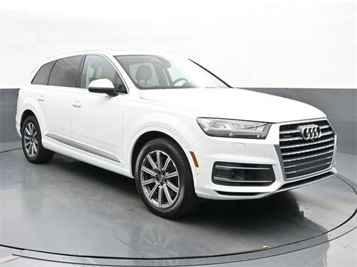 2019 Audi Q7 55 Premium Plus