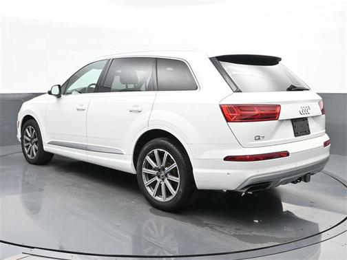 2019 Audi Q7 55 Premium Plus