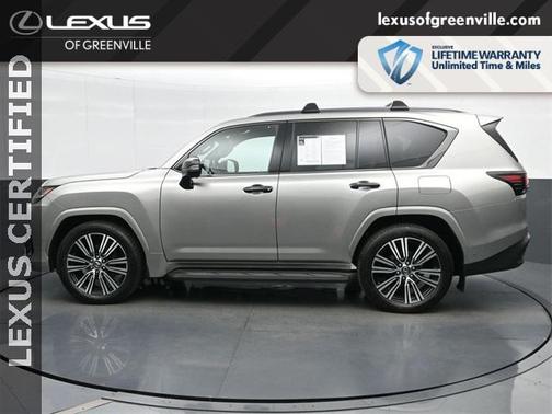 2025 Lexus LX 700h Luxury