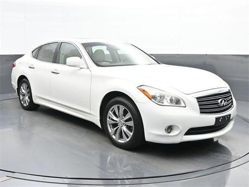 2011 INFINITI M37x Base
