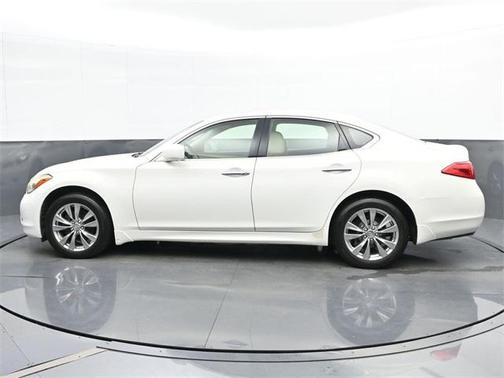2011 INFINITI M37x Base