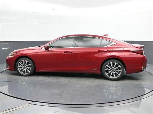 2019 Lexus ES 300h Premium