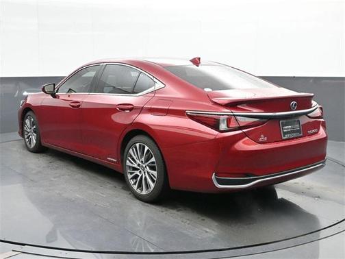 2019 Lexus ES 300h Premium
