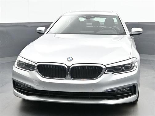 2017 BMW 540 540i