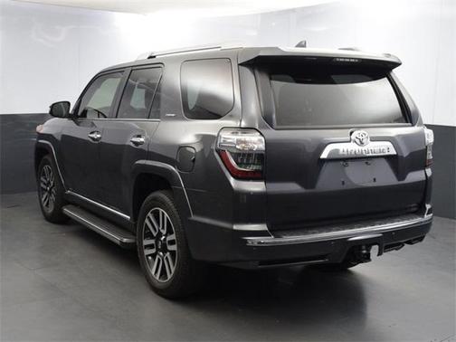 Photo 5 of 40 of 2019 Toyota 4Runner Limited