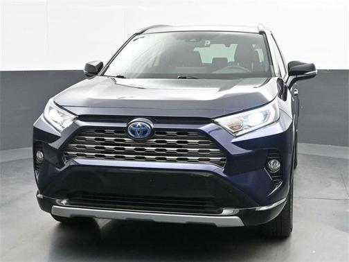 2021 Toyota RAV4 Hybrid SE