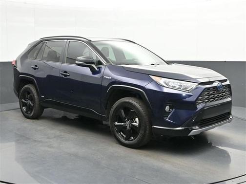 2021 Toyota RAV4 Hybrid SE