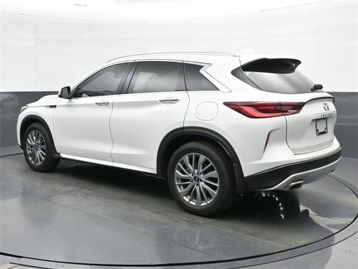 2024 INFINITI QX50 LUXE