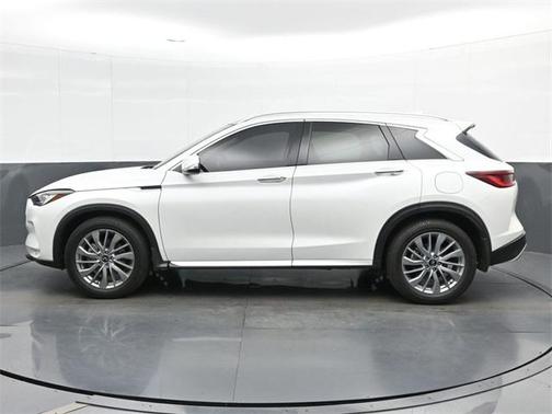 2024 INFINITI QX50 LUXE