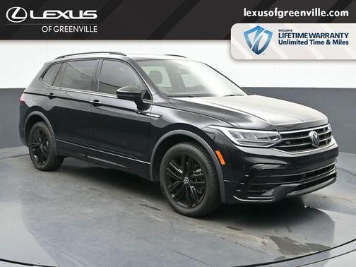 Deep Black 2022 Volkswagen Tiguan 2.0T SE R-Line Black