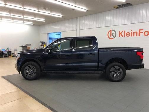 2023 Ford F-150 Lightning LARIAT