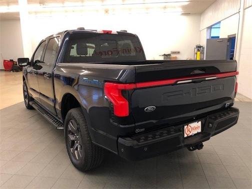 2023 Ford F-150 Lightning LARIAT