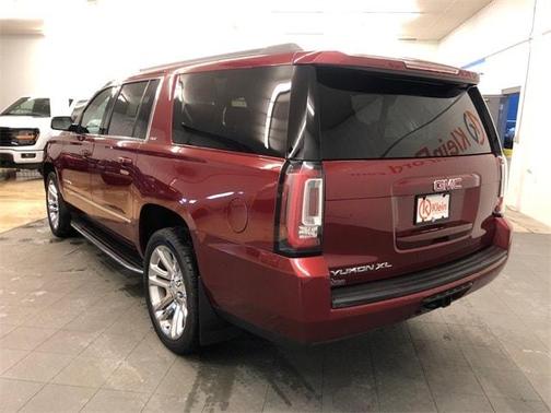 2017 GMC Yukon XL SLT