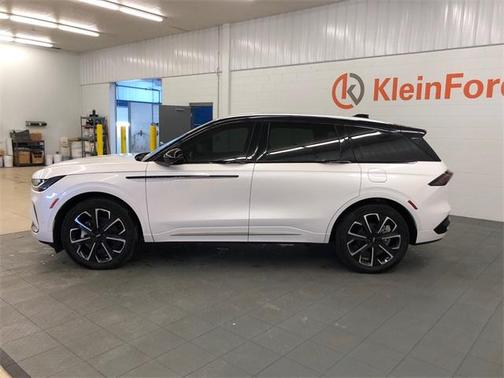 2024 Lincoln Nautilus Reserve