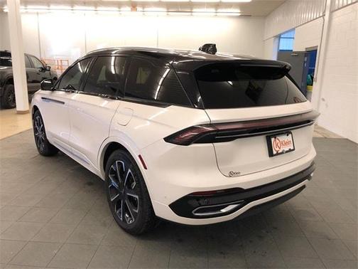 2024 Lincoln Nautilus Reserve