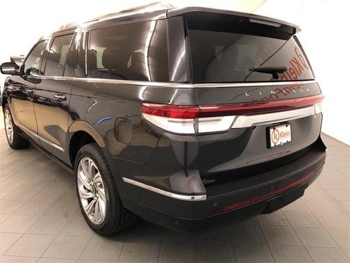 2024 Lincoln Navigator L Reserve