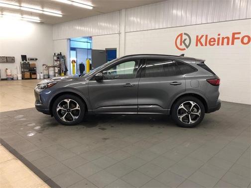 2023 Ford Escape ST-Line Elite