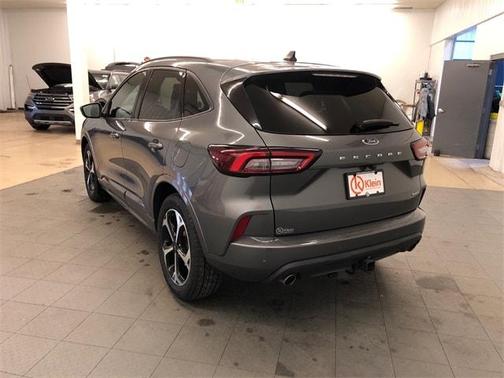 2023 Ford Escape ST-Line Elite
