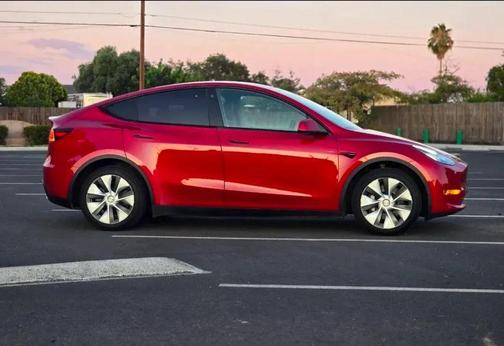2021 Tesla Model Y Long Range Dual Motor All-Wheel Drive