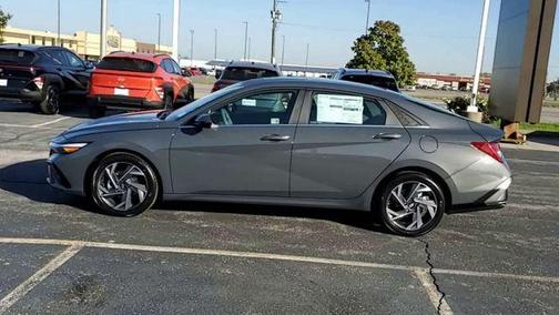 2025 Hyundai ELANTRA SEL Convenience