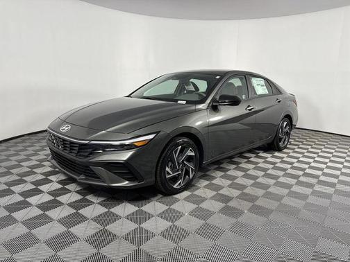 2025 Hyundai ELANTRA HEV SEL Sport