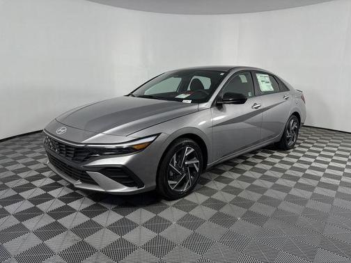 2025 Hyundai ELANTRA HEV SEL Sport
