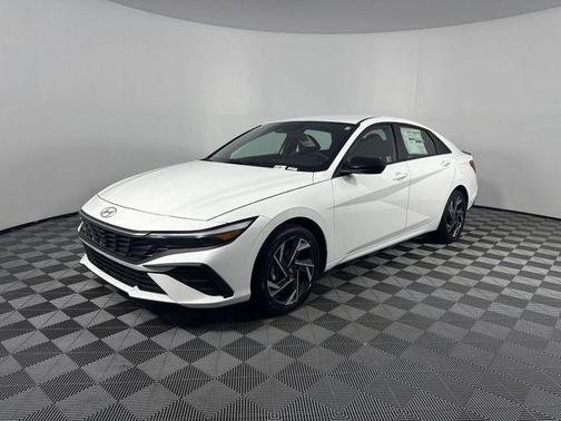 2025 Hyundai ELANTRA HEV SEL Sport