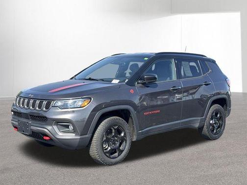 Granite Crystal Clearcoat Metallic 2023 Jeep Compass Trailhawk