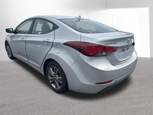Radiant Silver 2014 Hyundai ELANTRA SE